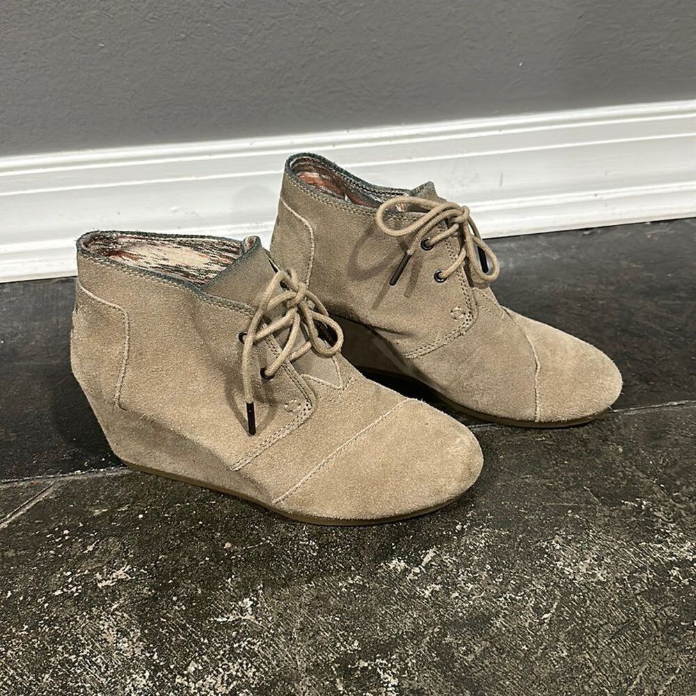 Toms Desert Wedge Suede Booties 7
